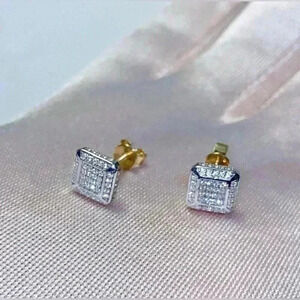 🏵️10  K Yellow and White Gold stud earrings with Moissanites stones 🏵️